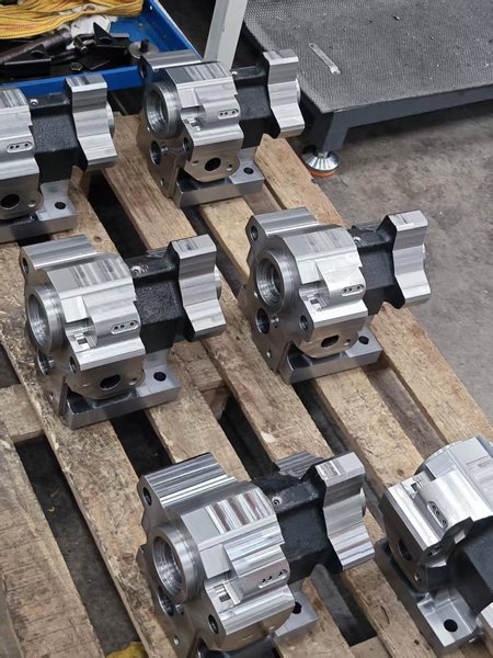 Shaanxi Xianfeng Rock Drilling Machinery Equipment Co., Ltd. manufacturer production line